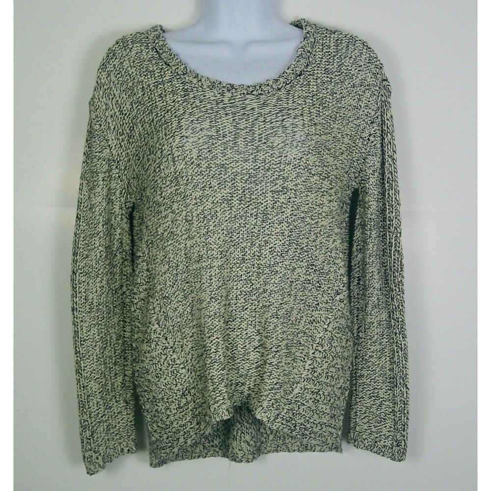 RETROD WOMEN CREAM & BLACK LONG SLEEVE KNITTED SWEATER W/ELBOW PATCHES. SIZE SP